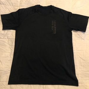 Lululemon Mens Short Sleeve Shirt